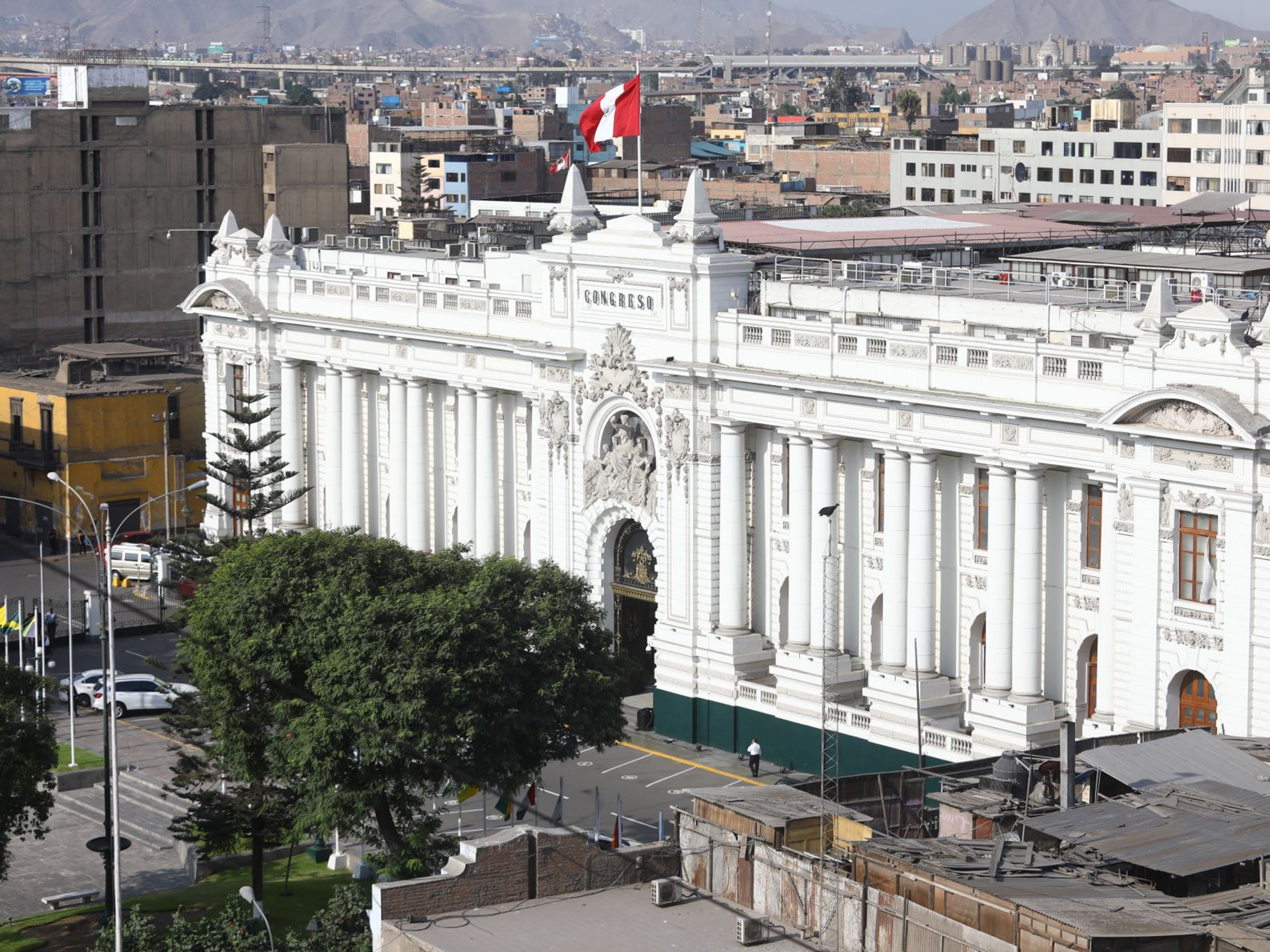 UNA BANCADA PARA LIMA